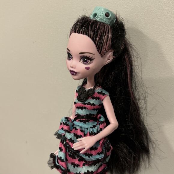 Monster High Draculaura Party Hair 2016 Doll Daughter of Dracula w/ Outfit Shoes - Picture 3 of 12